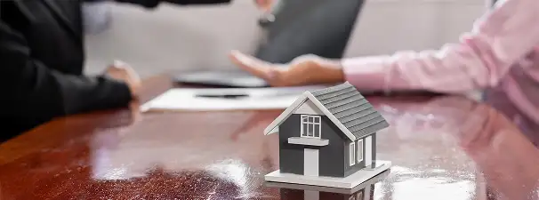 Electronic signature for tenancy and sales agreements in estate agencies